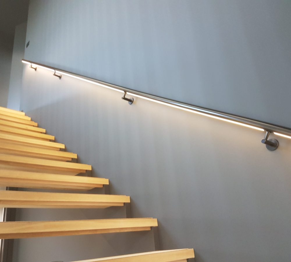 stainless steel railing system with light