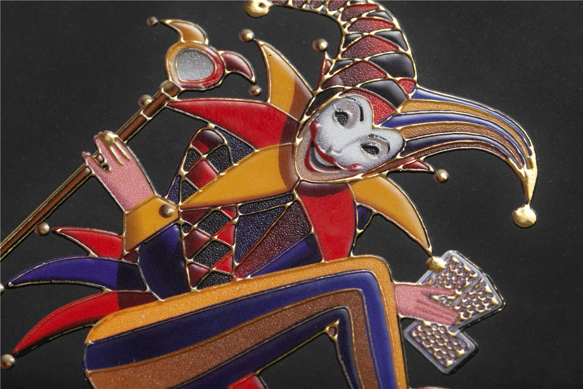Digital enhancement foil with 3D metallic effect