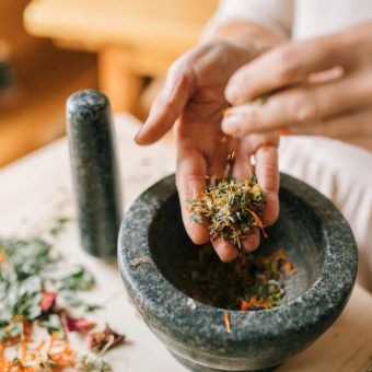 Exploring Hawthorn and Chenpi in Chinese Herbal Drinks