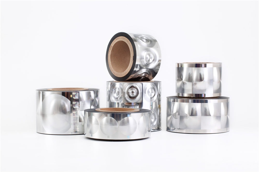 Holographic Foil's Effects of Incorrect Pressure