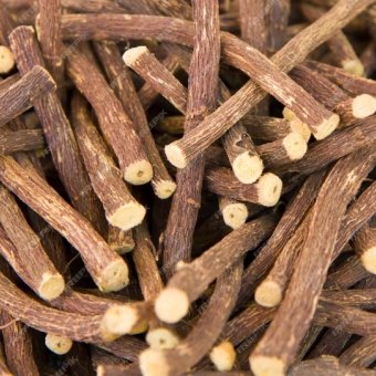 The Role of Licorice in Balancing Traditional Chinese Herbal Formulas