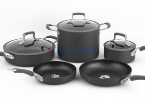 Hard Anodized Cookware Set With Cast Silicone Handle