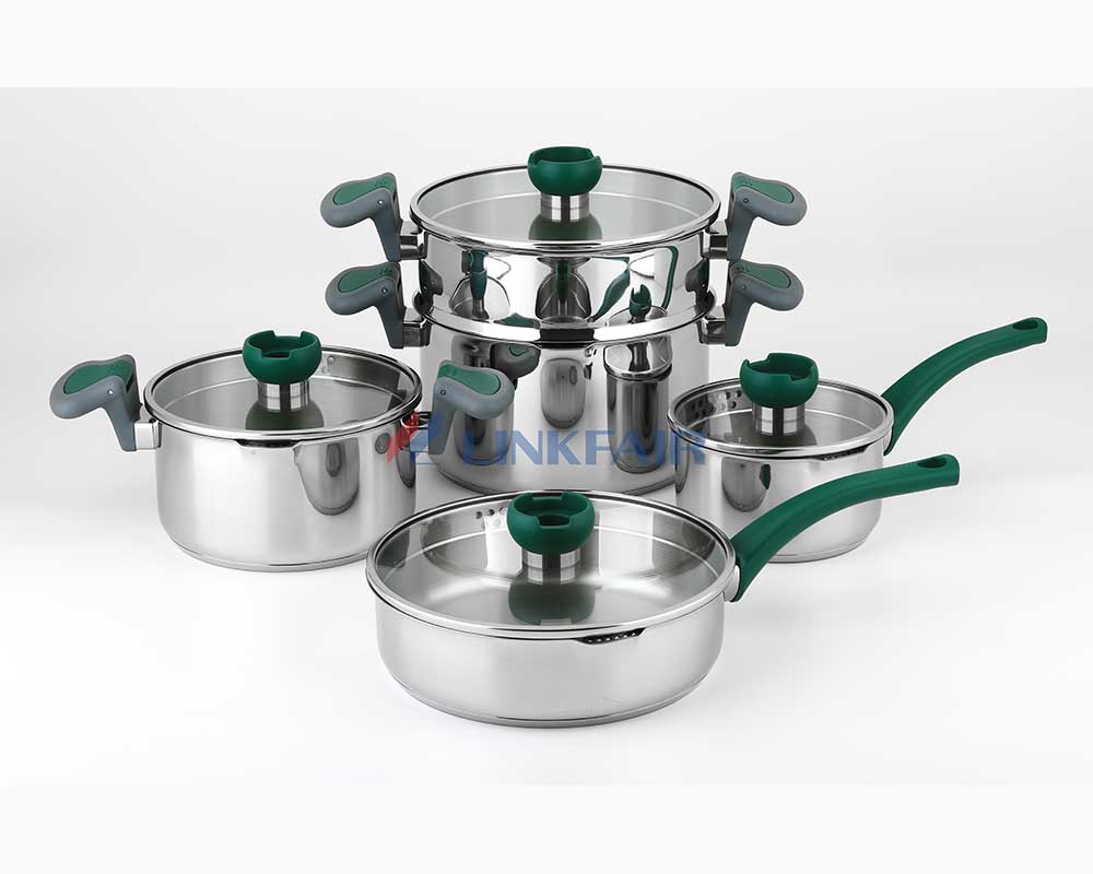 cookware set with straining glass lid